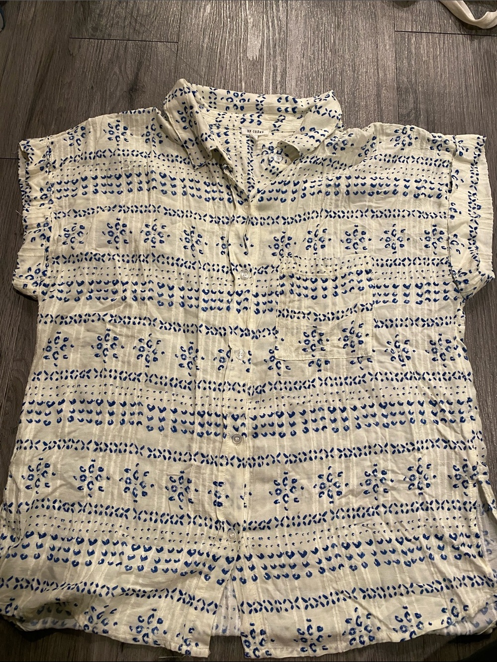 En Creme Cream Button-Down Short Sleeve Shirt with Blue Print